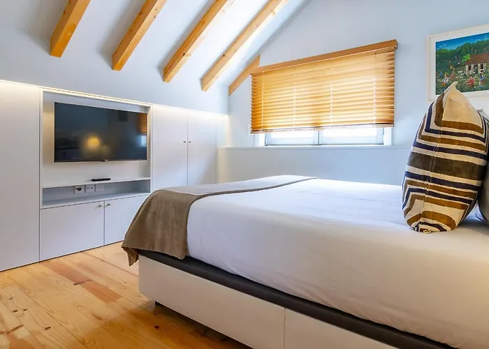 アパート My Homey At Flores ポルト