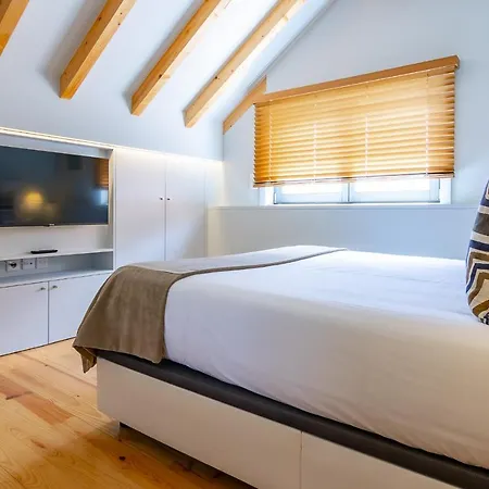 Appartement My Homey At Flores Porto